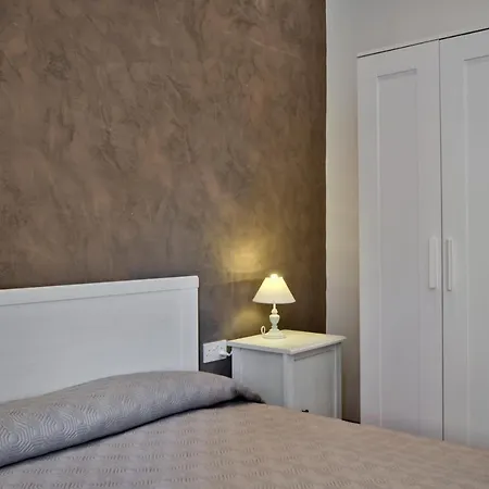 Cozy&modern 1-bedroom Appartamento *
